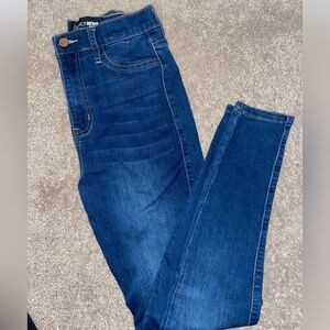 Fashion Nova women’s skinny stretchy jeans